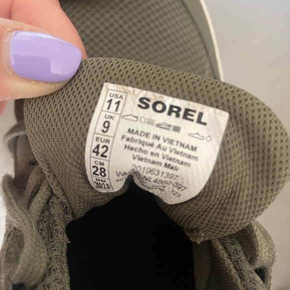 Sorel Out and About casual sneakers in Olive green Size 11 - Picture 3 of 6